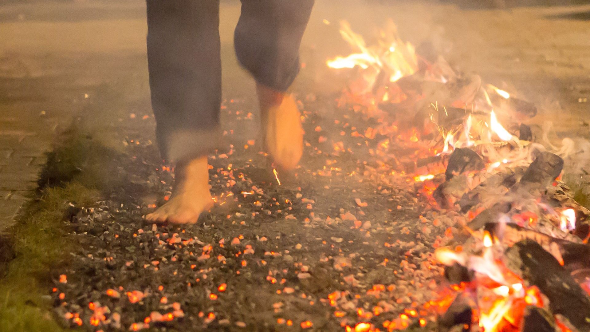 20160304-HOKH FireWalk-143resize