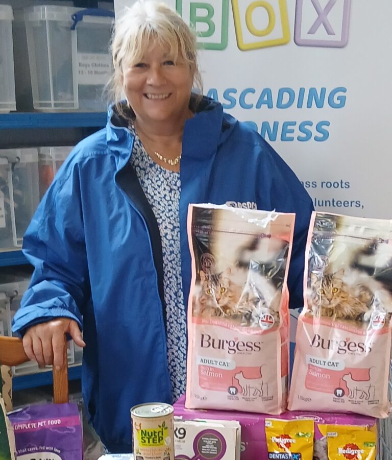 Supporting local food banks to help Island families feed their pets